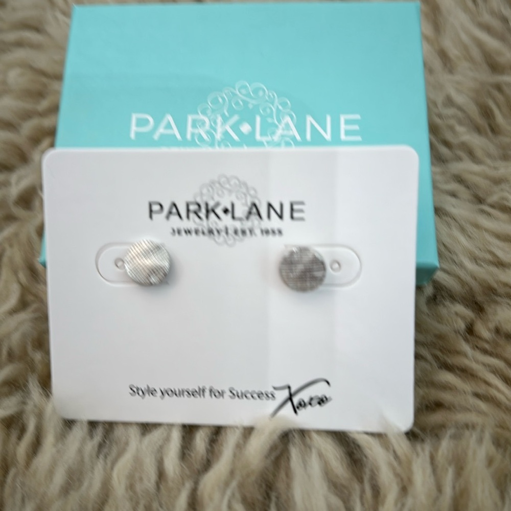 Park Lane Dottie Pierced Earrings